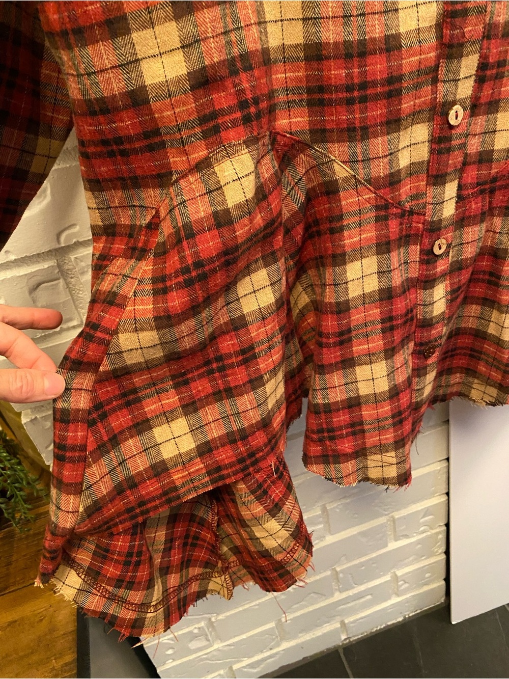 Haptics Holly Harper Plaid Handkerchief Distressed Hem Tunic Top S Flannel NWOT - Picture 5 of 11